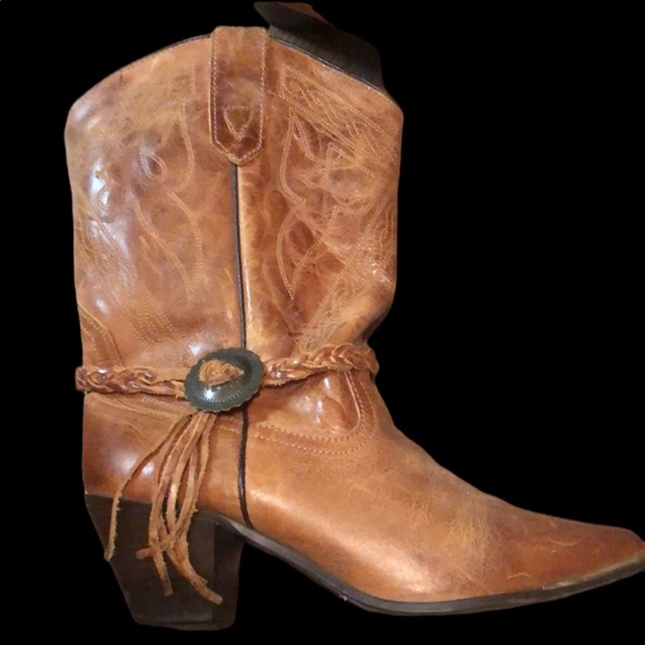 Oak Tree Farms Shoes - Oak Tree Farms Boots. Woman’s 9.